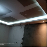 Conserto de Teto Rebaixado com Gesso e Iluminação Conserto de Teto Rebaixado com Gesso e Iluminação